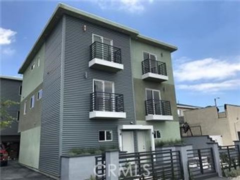 Photo of 20520 1/2 S Western Avenue, Torrance, CA 90501 (MLS # PV25136281) Photo of 20520 1/2 S Western Avenue, Torrance, CA 90501 (MLS # PV25136281)