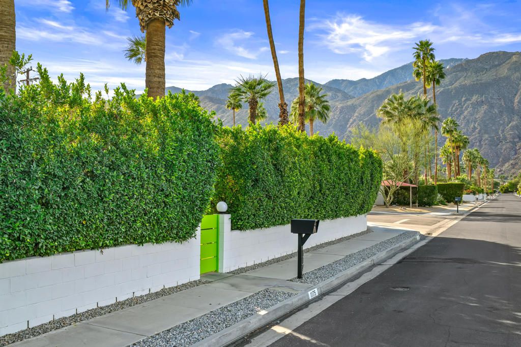 Photo of 1175 E San Lucas Road, Palm Springs, CA 92264 (MLS # 219141893DA)
