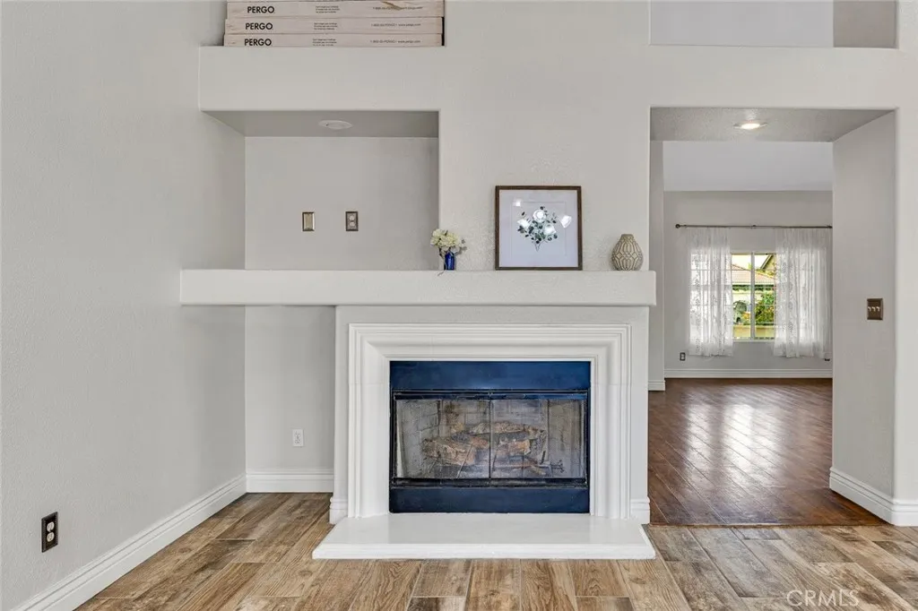 Los Banos, California 93635, United States, 4 Bedrooms Bedrooms, ,2 BathroomsBathrooms,Residential,Active,170520