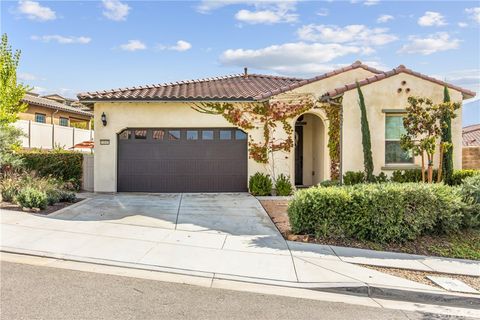 Photo of 11145 Fourleaf Court, Corona, CA 92883 (MLS # CV25261212)