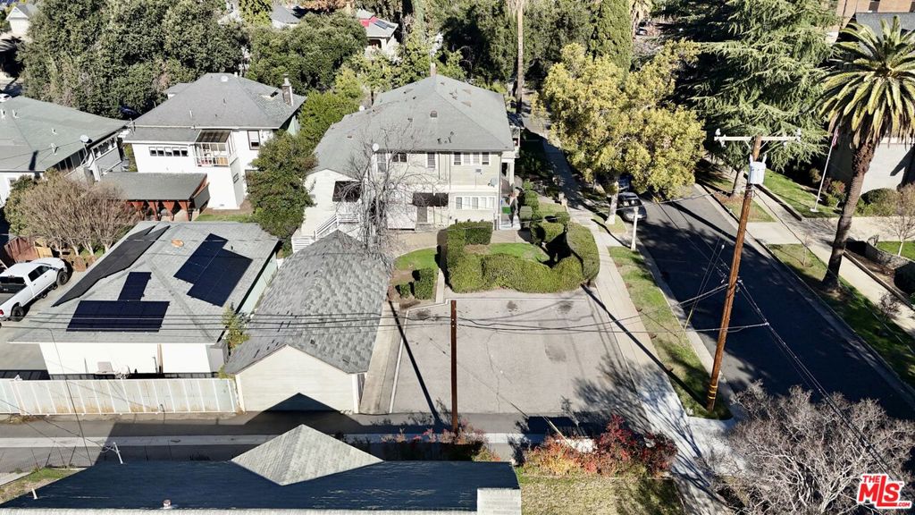 101 W Fern Avenue