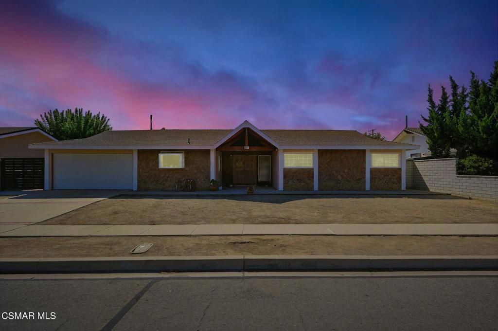 Photo of 2945 Dalhart Avenue, Simi Valley, CA 93063 (MLS # 225004978)