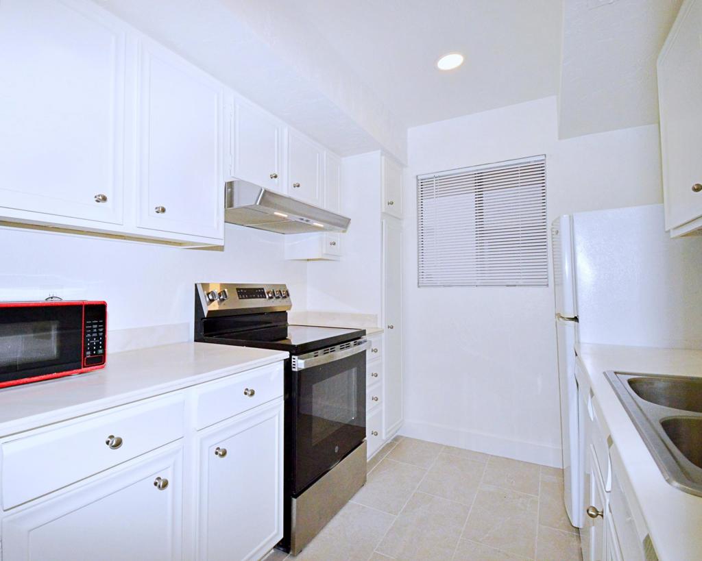 1050 E Ramon Road 126