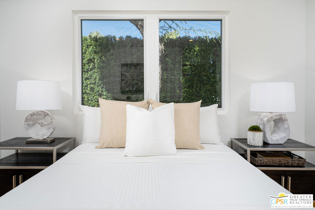 Movie Colony East - Residential