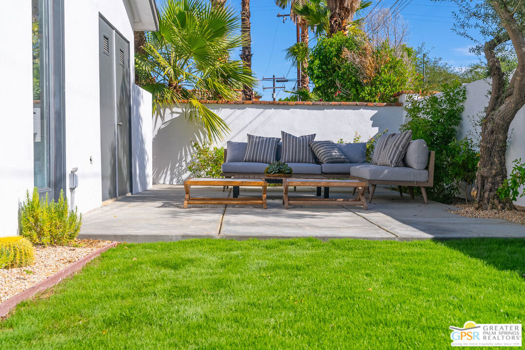 Movie Colony East - Residential