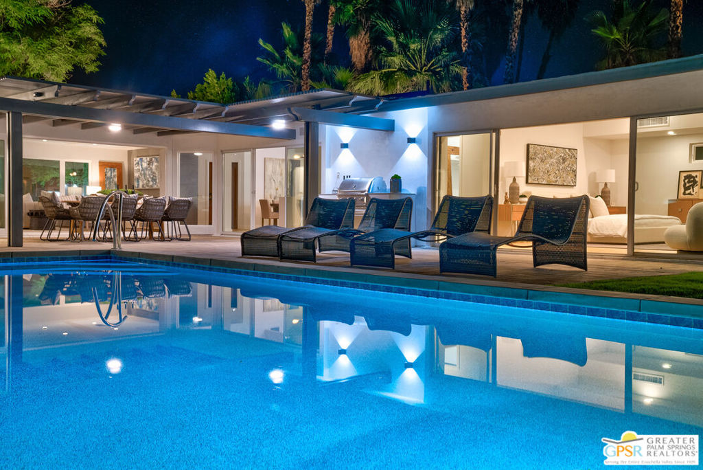 Movie Colony East - Residential