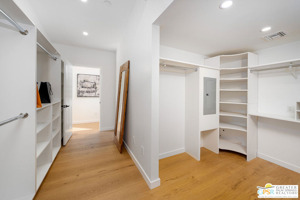 Movie Colony East - Residential