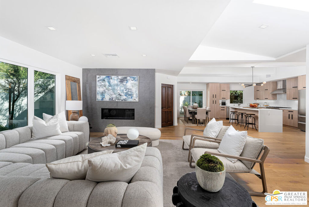 Movie Colony East - Residential