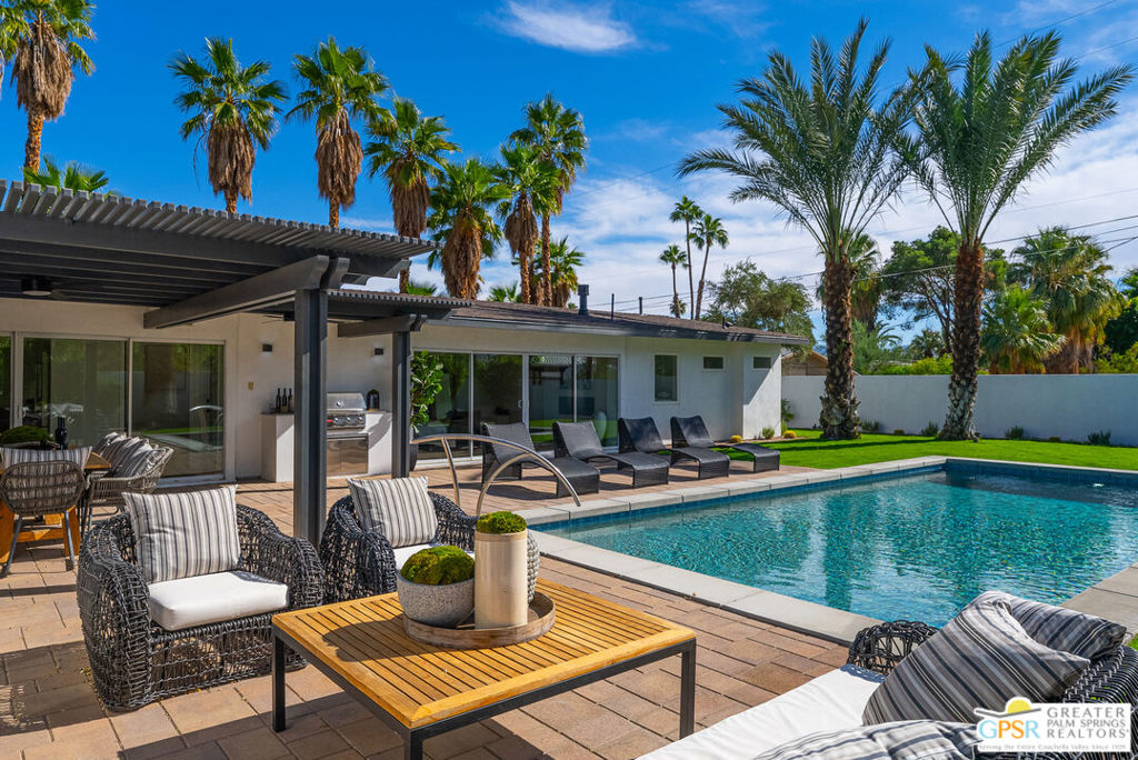 Movie Colony East - Residential