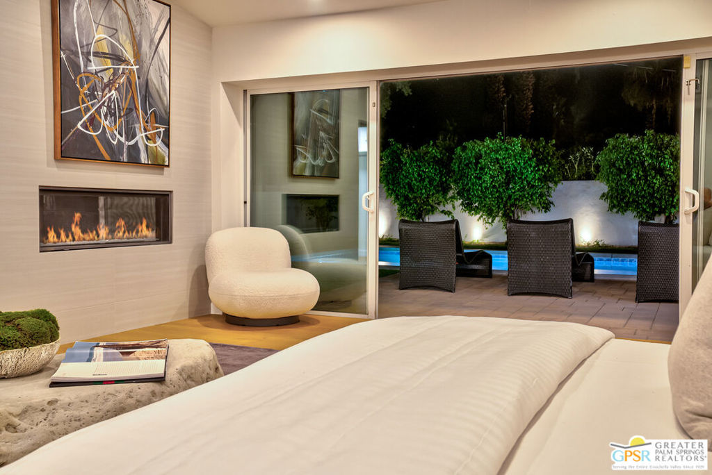 Movie Colony East - Residential