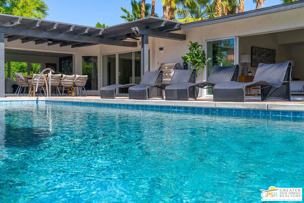 Movie Colony East - Residential