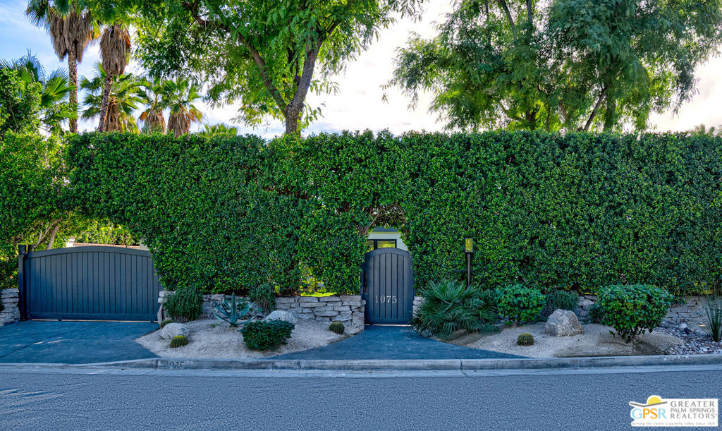 Movie Colony East - Residential