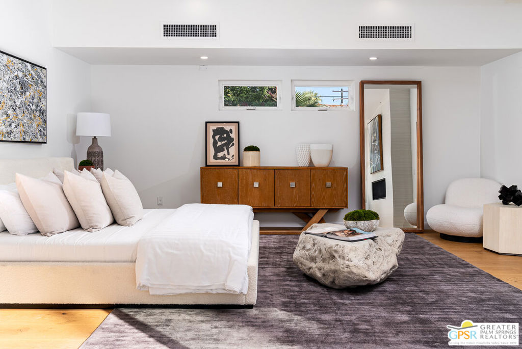 Movie Colony East - Residential