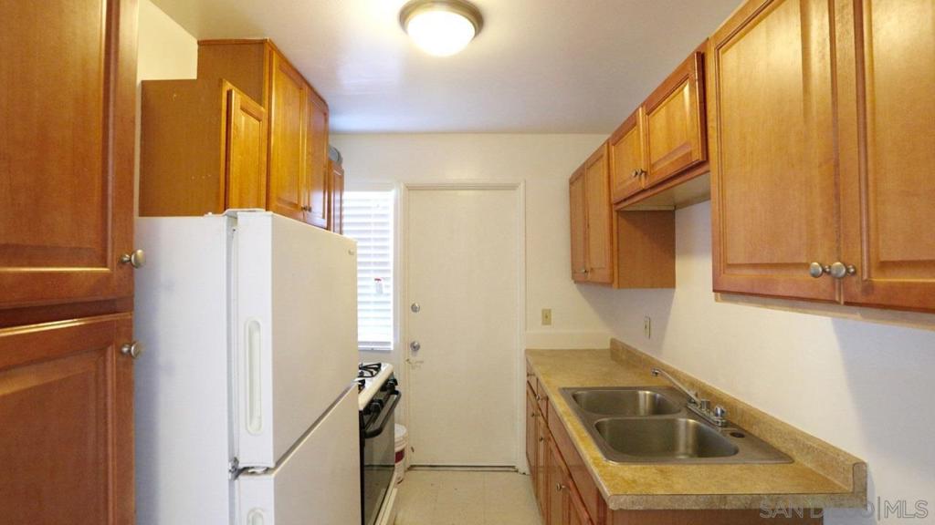 East San Diego - Residential Income