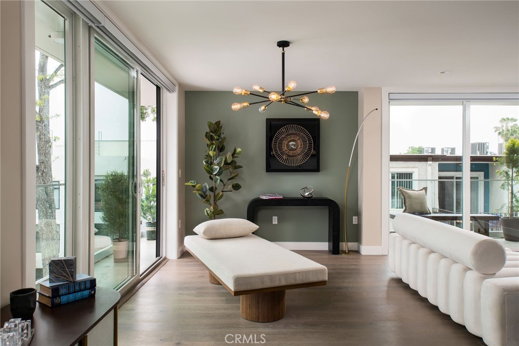 380 Cordova Street 206