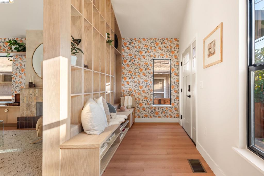 Properties 3 594 Kenmore Ave