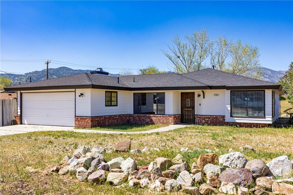 Photo of 21921 Fig Court, Tehachapi, CA 93561 (MLS # PI26065716)