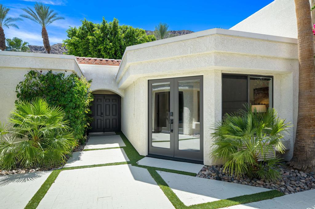 49240 Avenue Vista Bonita