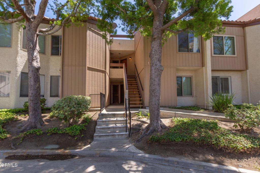 Welcome to Sinaloa Villas!Discover this charming condo nestled in the heart of the beautiful Sinaloa Villas community in Simi Valley. Enjoy resort-style living with exceptional amenities including a clubhouse, tennis court, swimming pool and spa, picnic areas, and lush greenbelt walkways perfect for evening strolls. Host friends and family at the community barbecue area, or take advantage of the on-site laundry facility--though this unit includes its own washer and dryer for added convenience.Inside, the condo has been recently painted and features new flooring throughout, offering a fresh and modern feel.Carport parking space: #188HOA includes water, trash, and roof maintenanceThis condo is VA and Conventional. FHA spot approvals eligible. Don't miss your opportunity to explore this move-in-ready home!