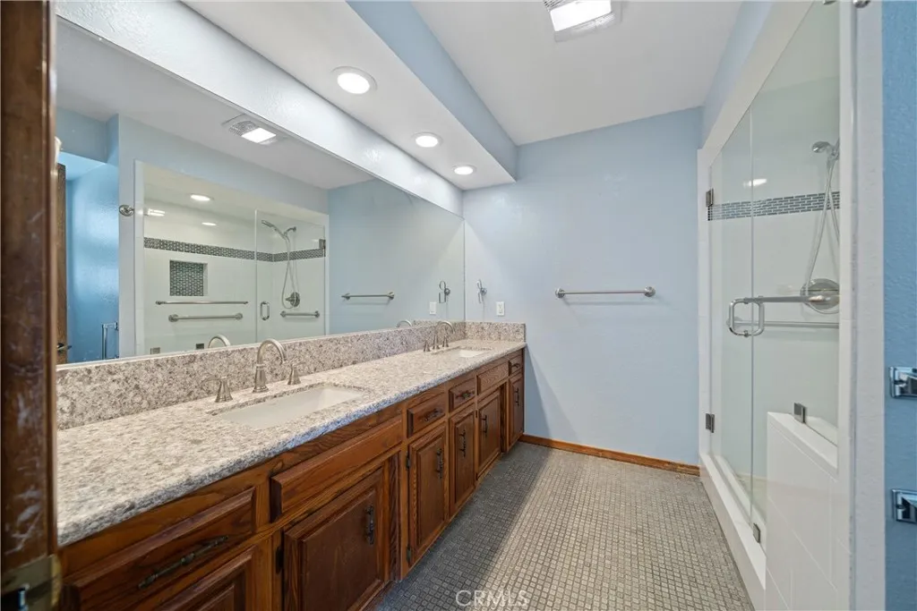 Lancaster, California 93536, United States, 3 Bedrooms Bedrooms, ,2 BathroomsBathrooms,Residential,Active,96394