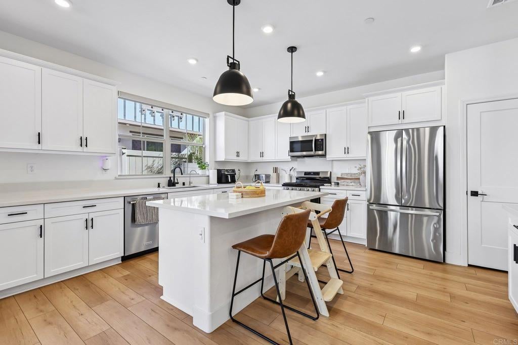 1705 Valley Oak Way