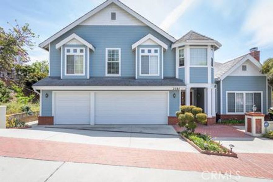 Property Overview - Welcome to this beautiful cape-cod style view home in the desirable 'Highlands' neighborhood in the heart of Fullerton. This corner lot home has been lovingly maintained and updated to combine practicality and comfort in one. Featuring 5 bedrooms and 4 bathrooms, there are two bedrooms on the main level, one with en suite bath, perfect for extended family or guests. Bright and airy floor plan with high vaulted ceiling with plenty of windows and sky lights that bring a lot of natural light in. The kitchen has been updated with granite countertops and a center island where you can sit and enjoy a meal or use as a work station. Separate breakfast nook and formal dining area makes entertaining a breeze. Kitchen opens to the family room where you can sit by the cozy brick fireplace overlooking the lush and private backyard. Walk up the stairs to find a spacious loft area with retreat. Enjoy stunning panoramic city light view from the roomy master suite with its own retre