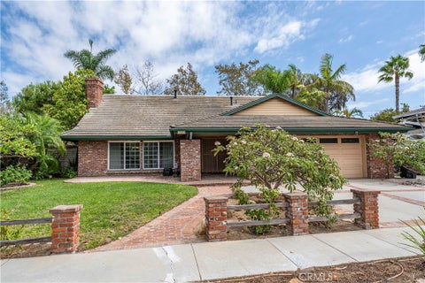Photo of 2802 Shantar DR, Costa Mesa, CA 92626 (MLS # OC26233592)