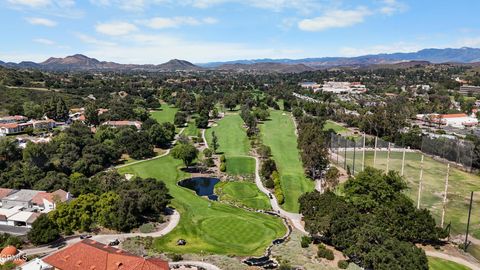 Photo of 272 Green Moor Place, Thousand Oaks, CA 91361 (MLS # V1-35714)