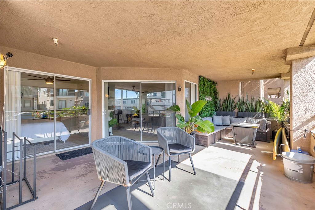 1200 Pacific Coast Highway 106