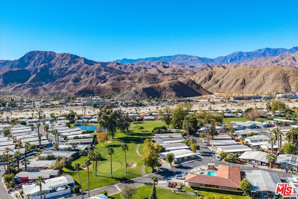 Date Palm Country Cl - Manufactured In Park