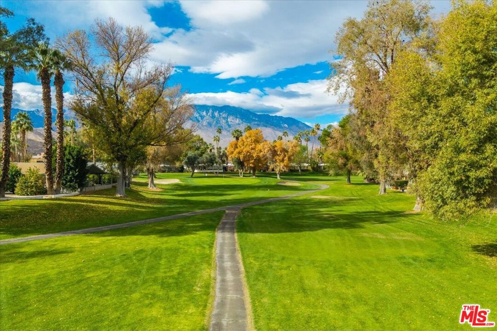 Date Palm Country Cl - Manufactured In Park