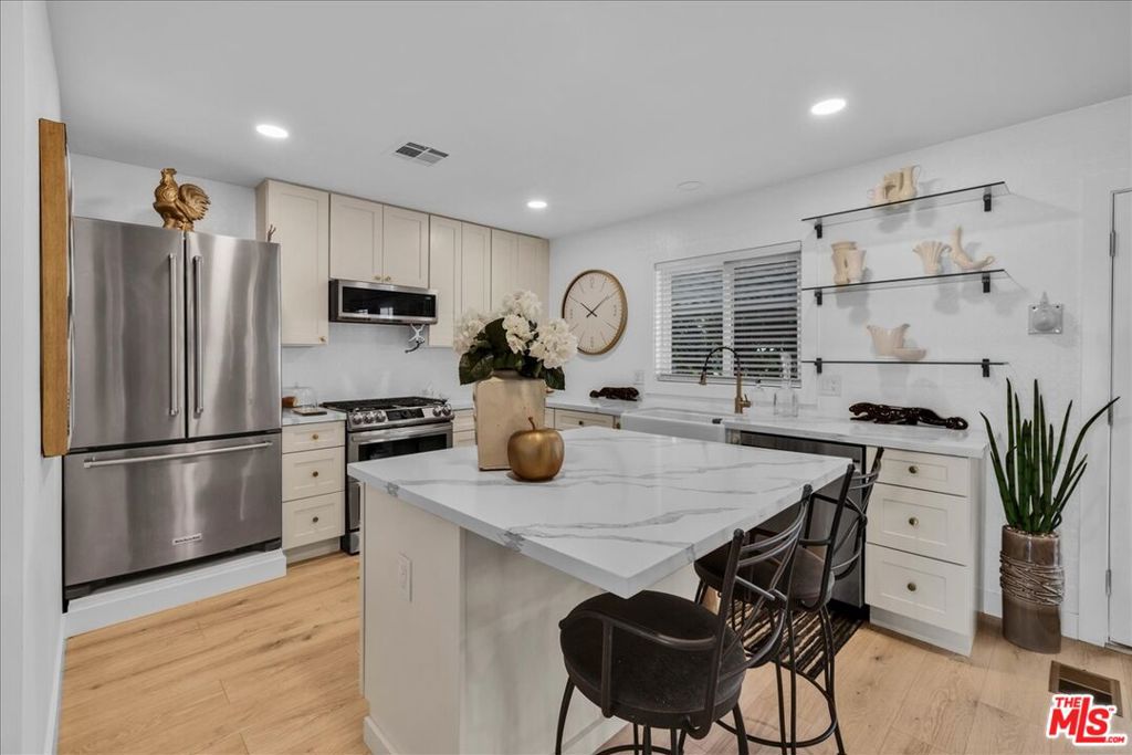 Date Palm Country Cl - Manufactured In Park