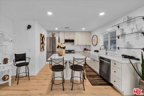 Photo of 441 Paseo Perdido, Cathedral City, CA 92234 (MLS # 25608115)