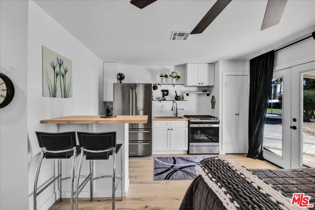 Date Palm Country Cl - Manufactured In Park