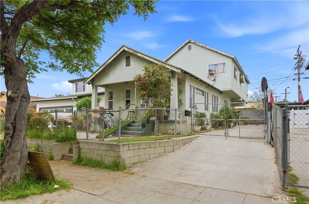Photo of 1259 Velasco Street, Los Angeles, CA 90023 (MLS # CV26035957)