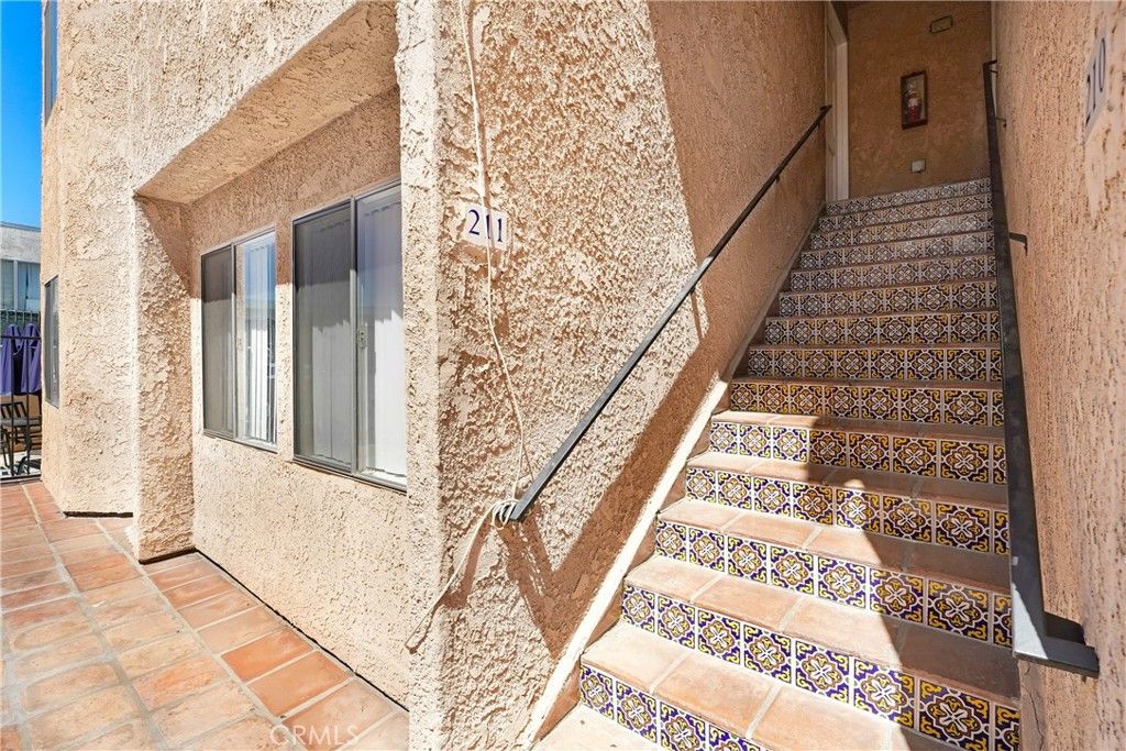 Photo of 8020 Langdon Avenue #211, Van Nuys, CA 91406 (MLS # OC25152017)