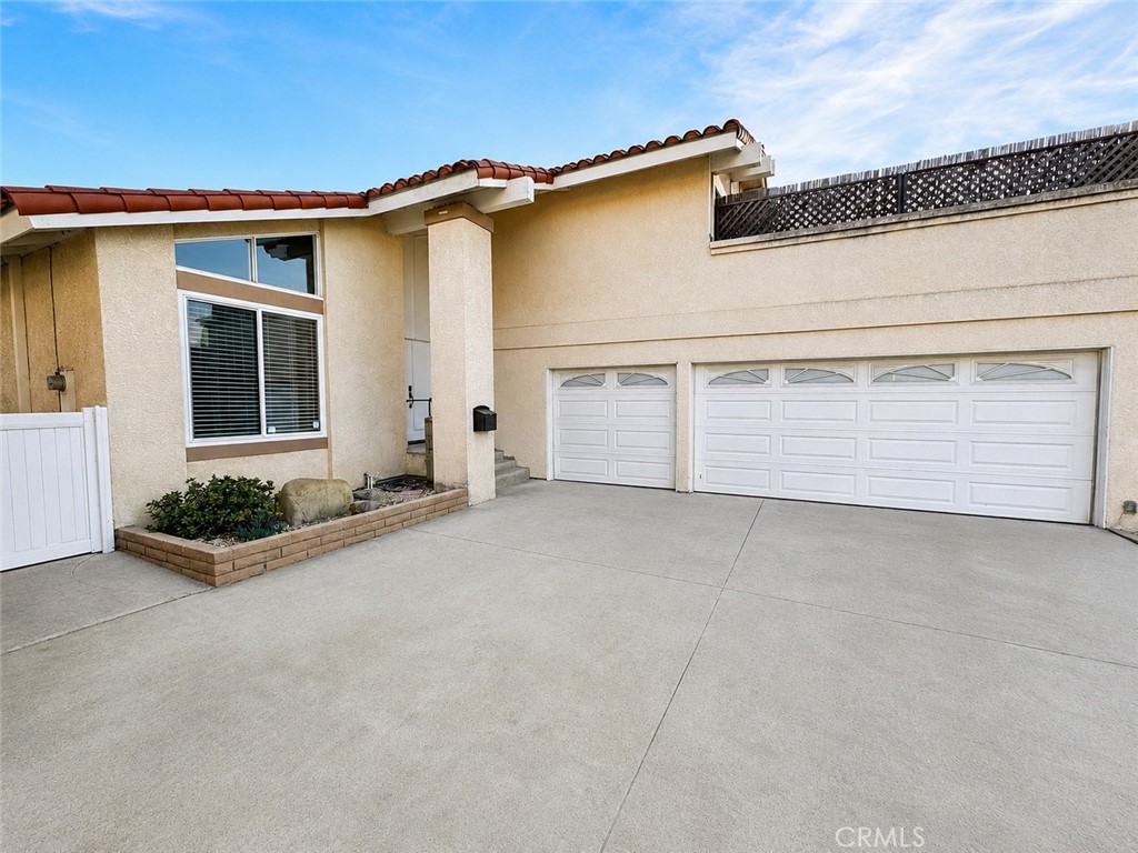 14222 Enfield Circle