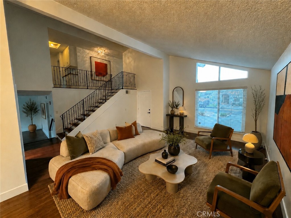14222 Enfield Circle