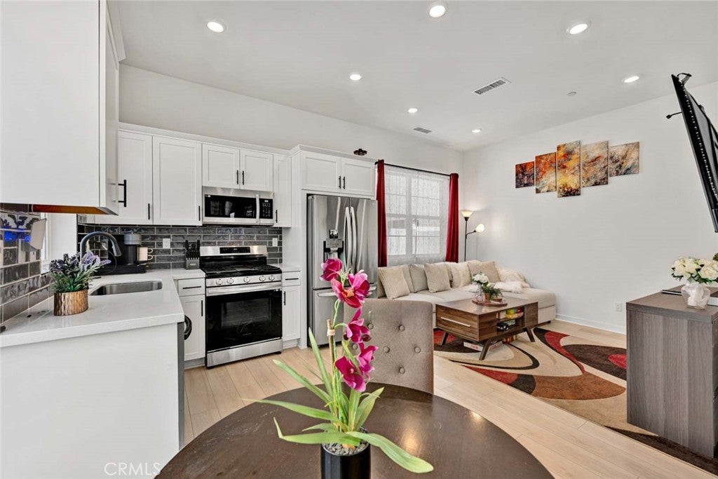 2412 E Encanto Paseo