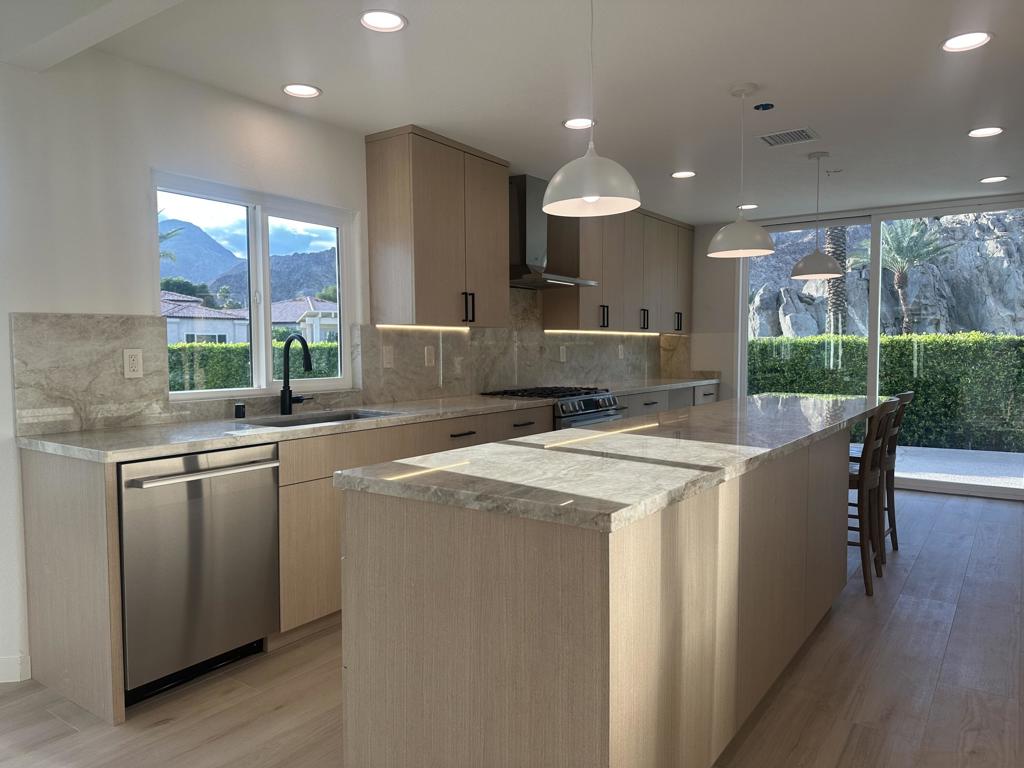 48229 Calle Florista