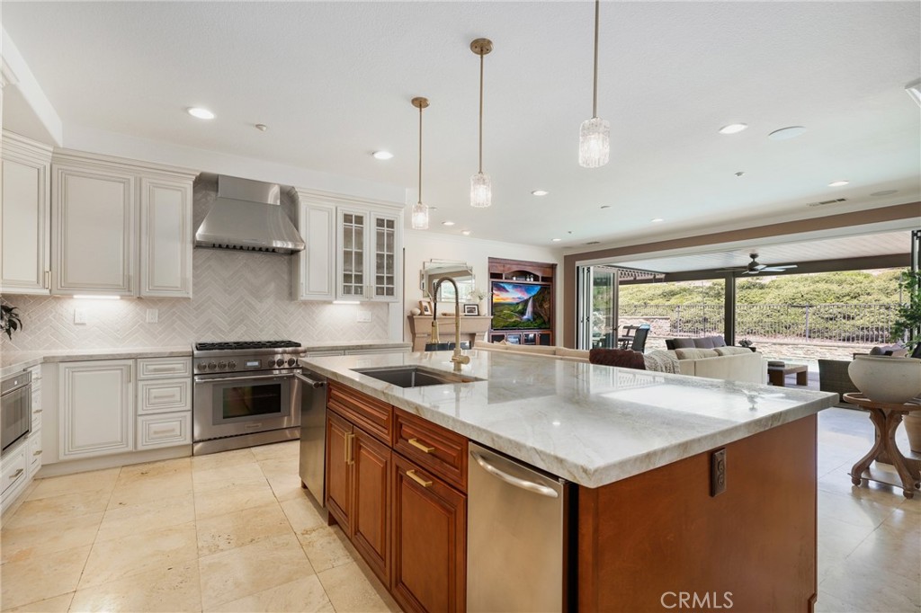 Serrano Heights - Residential