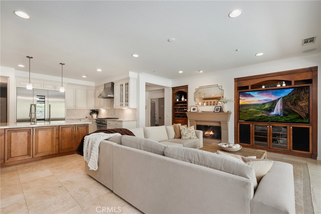 Serrano Heights - Residential