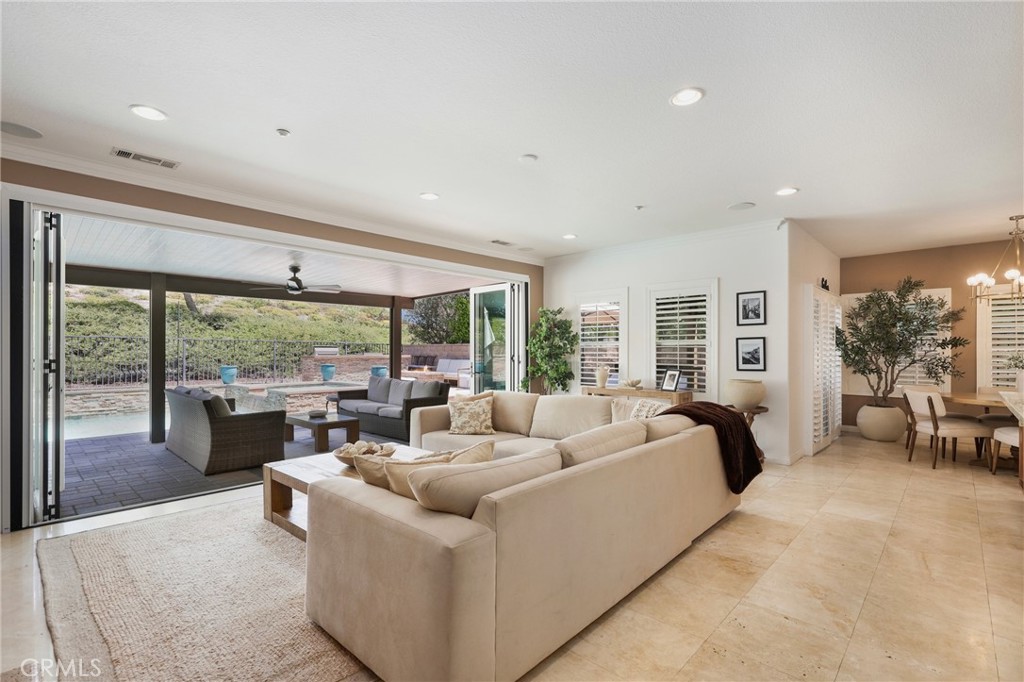 Serrano Heights - Residential