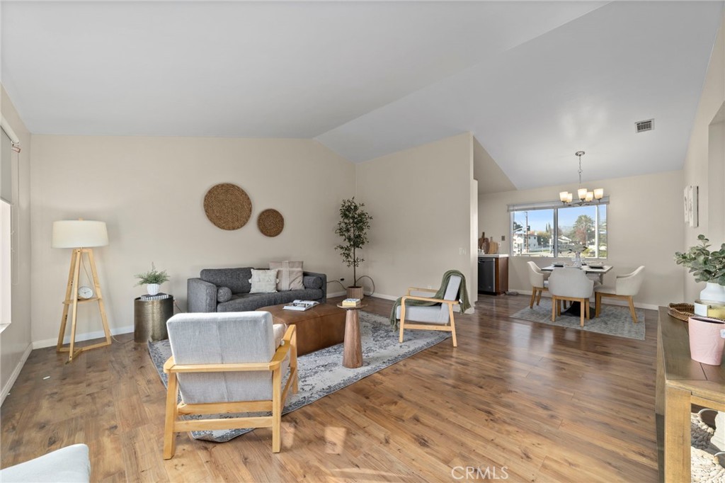 824 N Pasadena Avenue 31