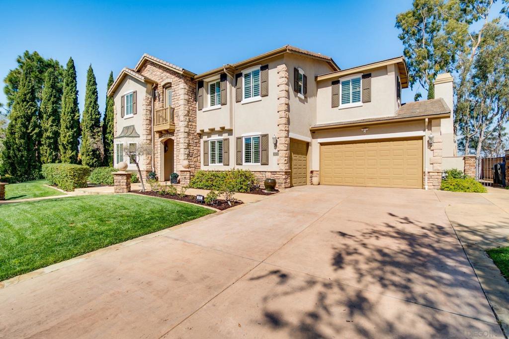 571 Lynwood Dr