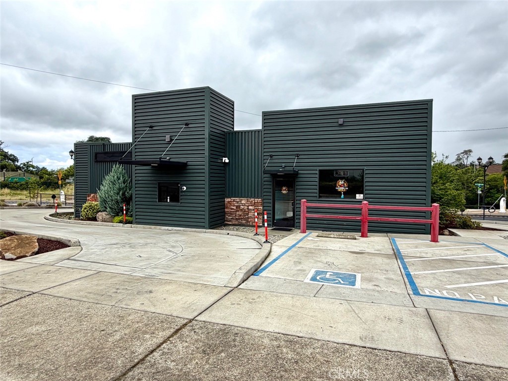 1355 Washington Avenue