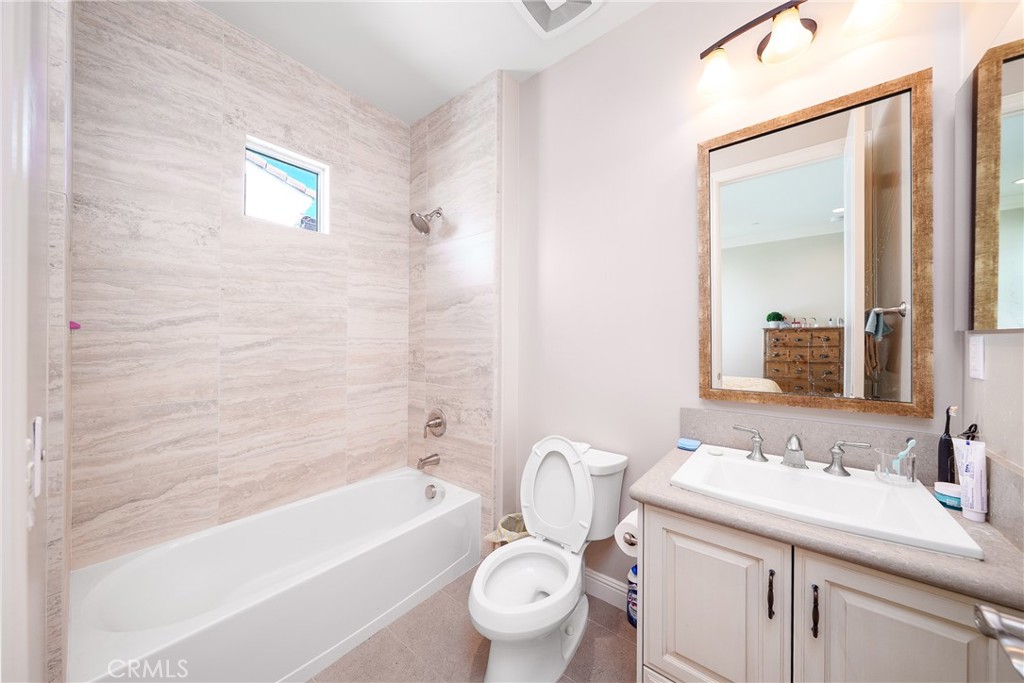 HIGHLANDS (BKHGL) - Residential Lease
