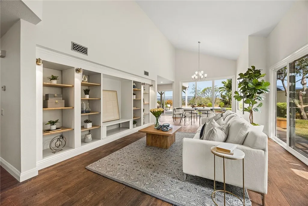 Laguna Niguel, California 92677, United States, 3 Bedrooms Bedrooms, ,3 BathroomsBathrooms,Residential,Active,165998