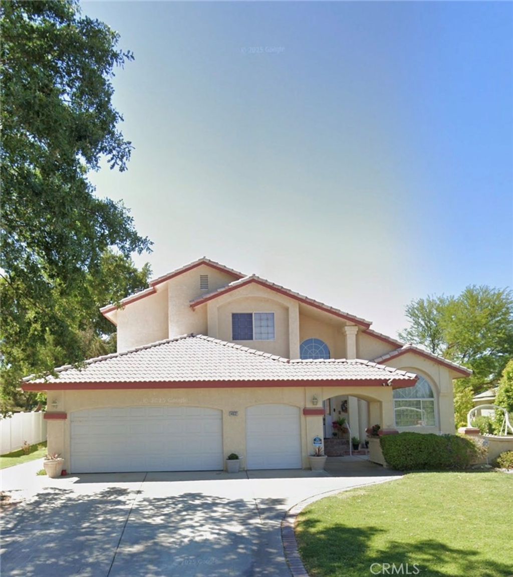 Photo of 14932 Shady Elm Lane, Helendale, CA 92342 (MLS # CV26127961)