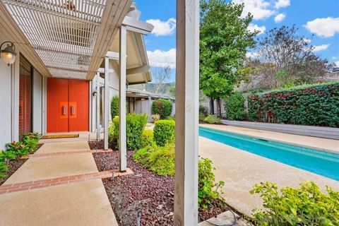 Photo of 32166 Atosana Dr, Pauma Valley, CA 92061 (MLS # 2601182SD)